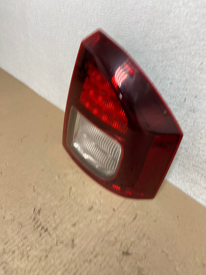 2014 - 2017 Jeep Compass Right Passenger Side Tail Light AF2885 LK1