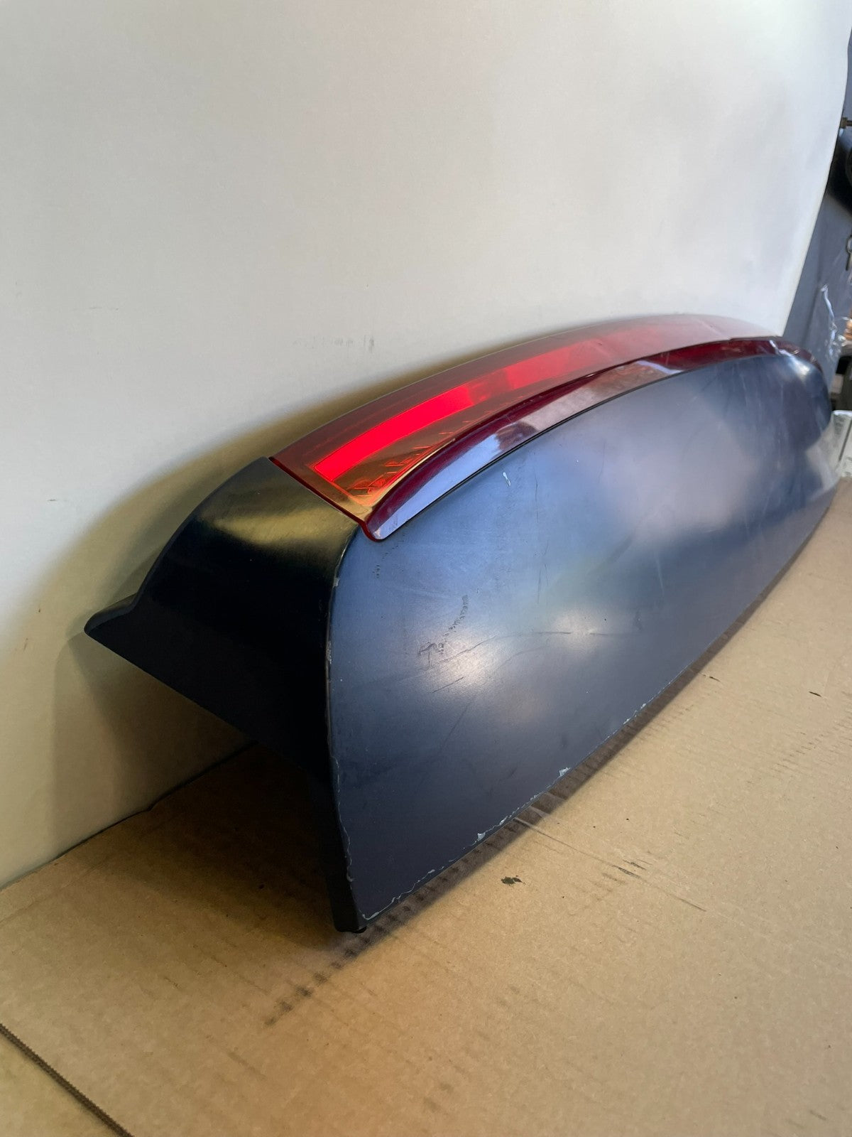 2007 - 2014 Cadillac Escalade Rear Upper Spoiler 3rd Third Brake Light AH0452 DG2
