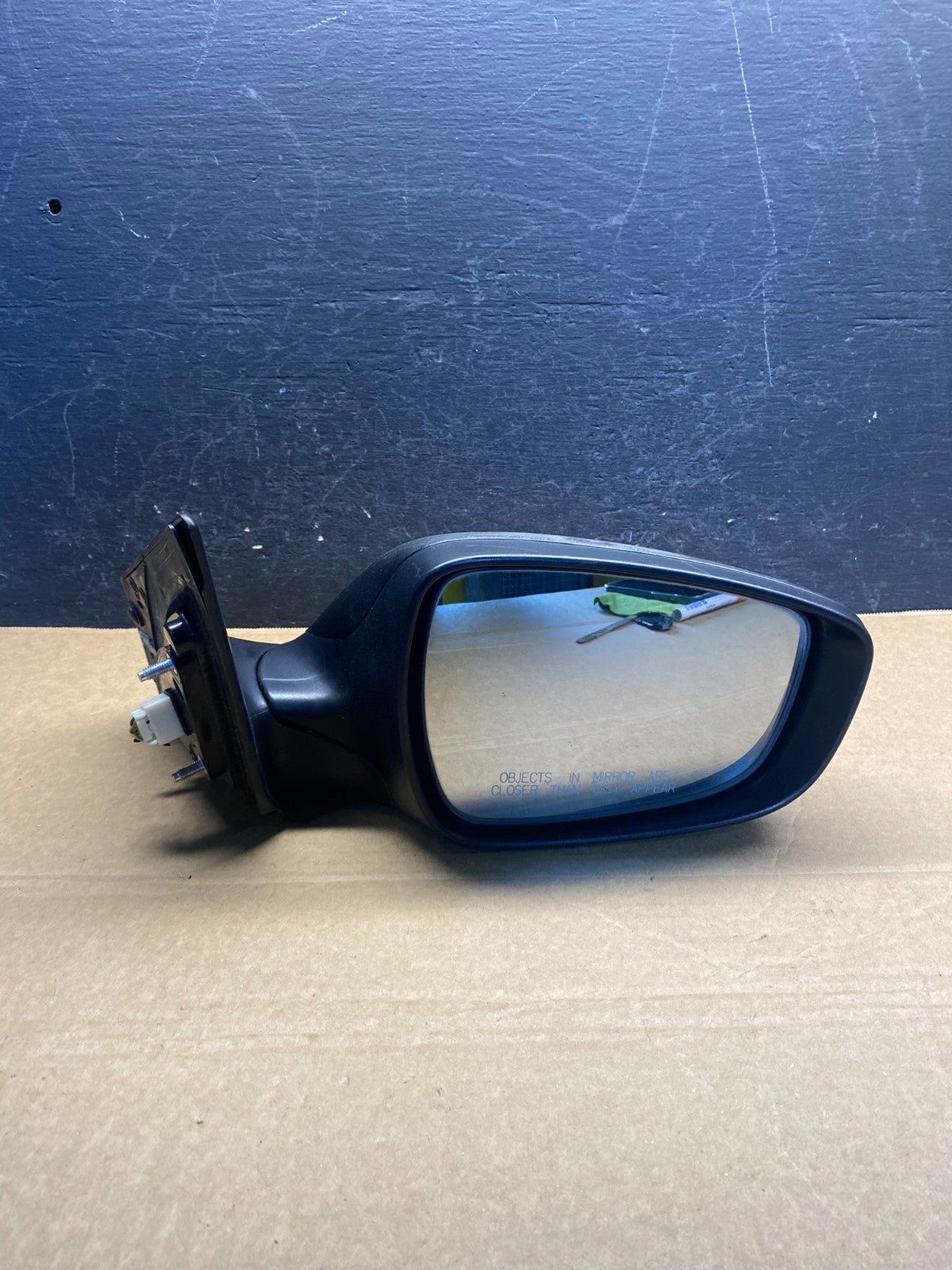 2012 to 2017 Hyundai Accent Right Passenger Side View Door Mirror AF7590 DG8