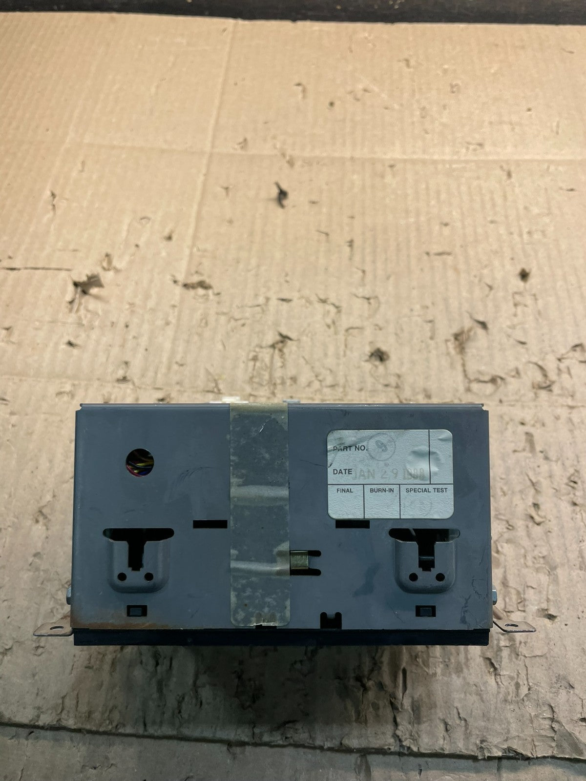 1988 to 1999 Buick Riviera Radio Cassette Tape Player OEM x8696 DG4