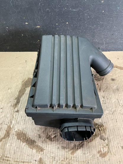2007 to 2010 BMW X5 Air Intake Cleaner Filter Housing Box M8984 DG0