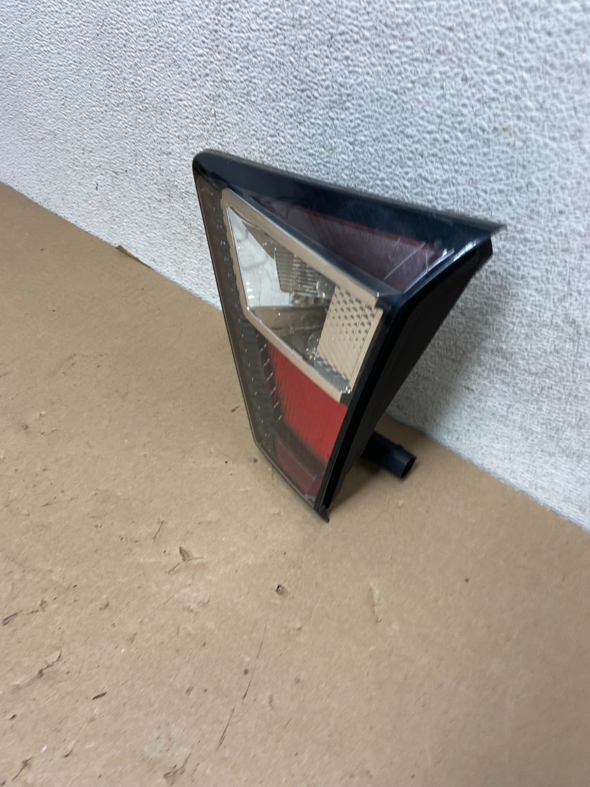 2017 2018 2019 Ford Escape Right Passenger RH Inner Tail Light AG40771