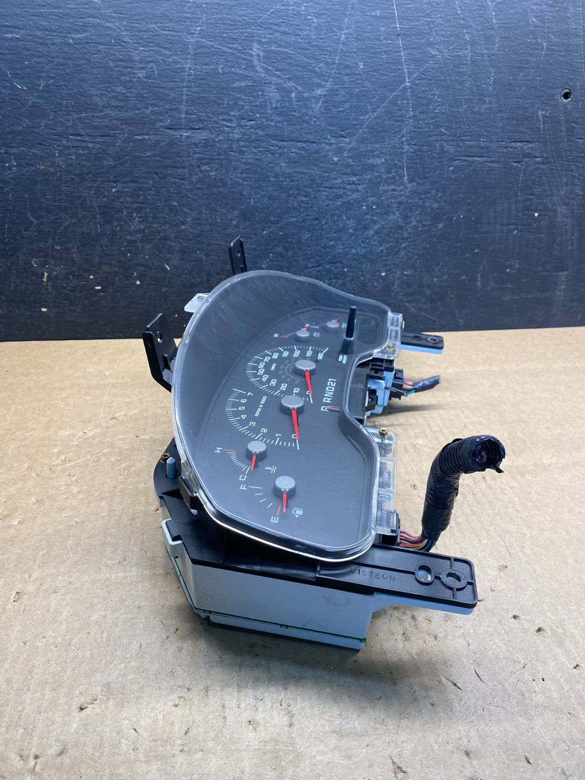 2000 2002 Ford Expedition Speedometer Instrument Gauge Cluster AG7437 DG1