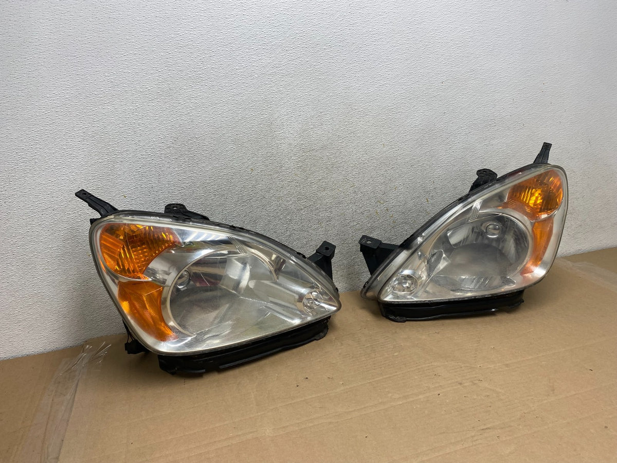 2002 to 2004 Honda Crv Cr-v Left+Right Halogen Headlights AH9334 DW2