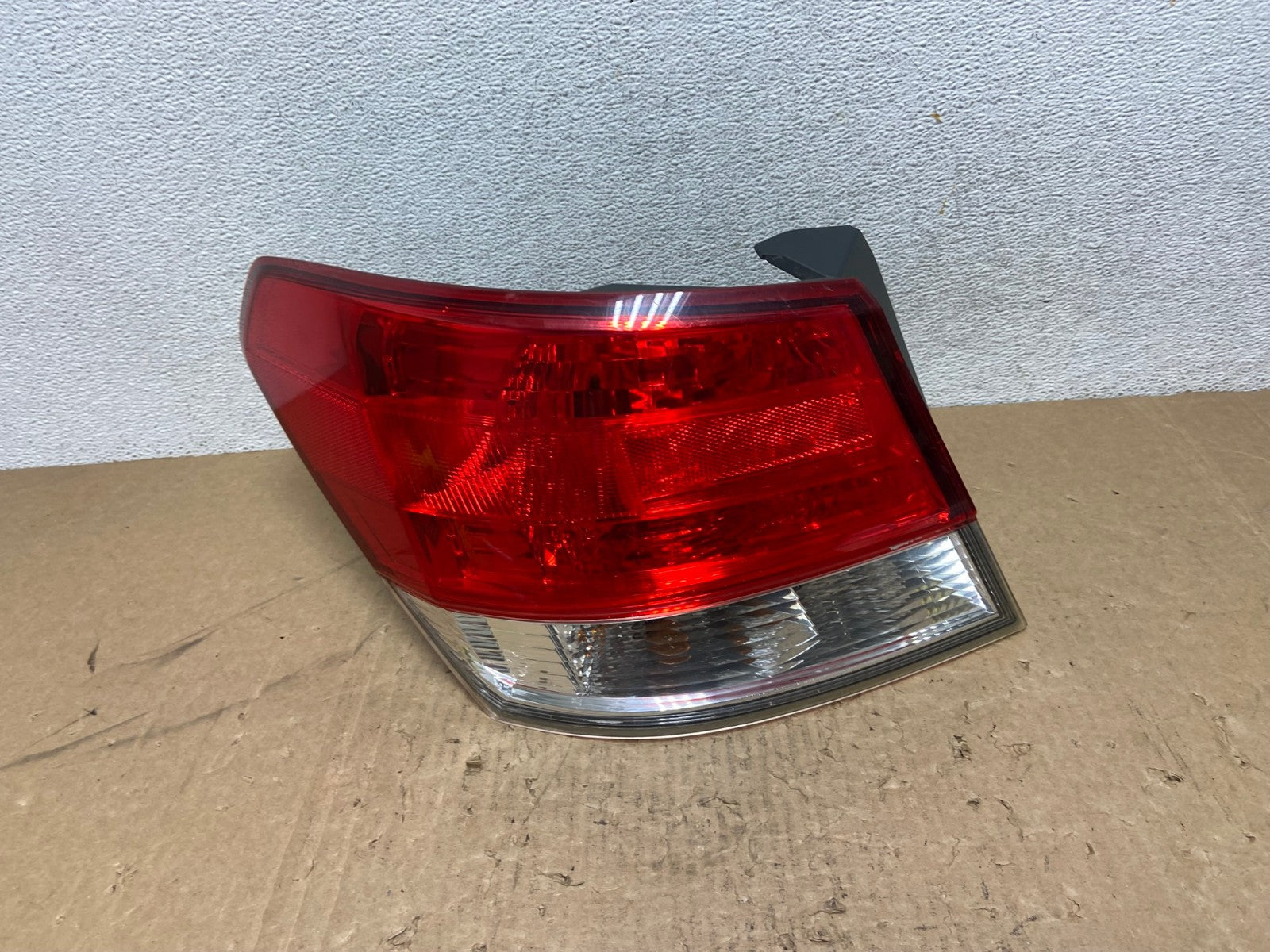2010 to 2014 Subaru Legacy Left Driver LH Side Tail Light AG1195 LK0