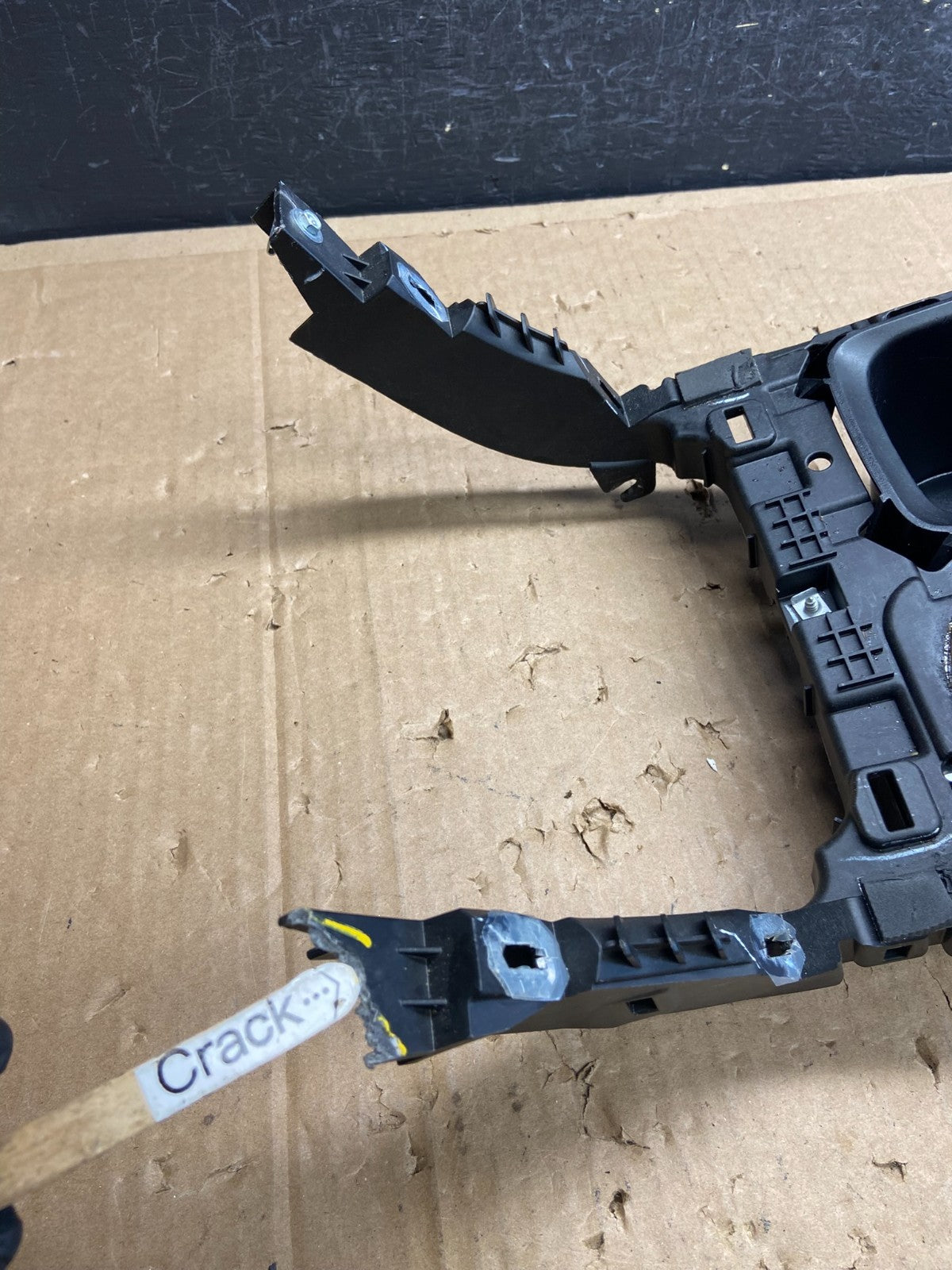 2017 to 2020 Ford Fusion Shifter Floor Center Console Trim Bezel AD2232 DG4