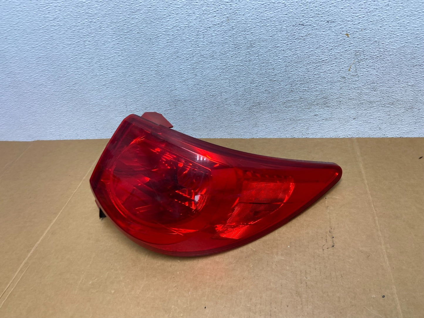 2009 2010 2011 2012 Chevrolet Traverse Right Passenger Tail Light AD8918 DW1