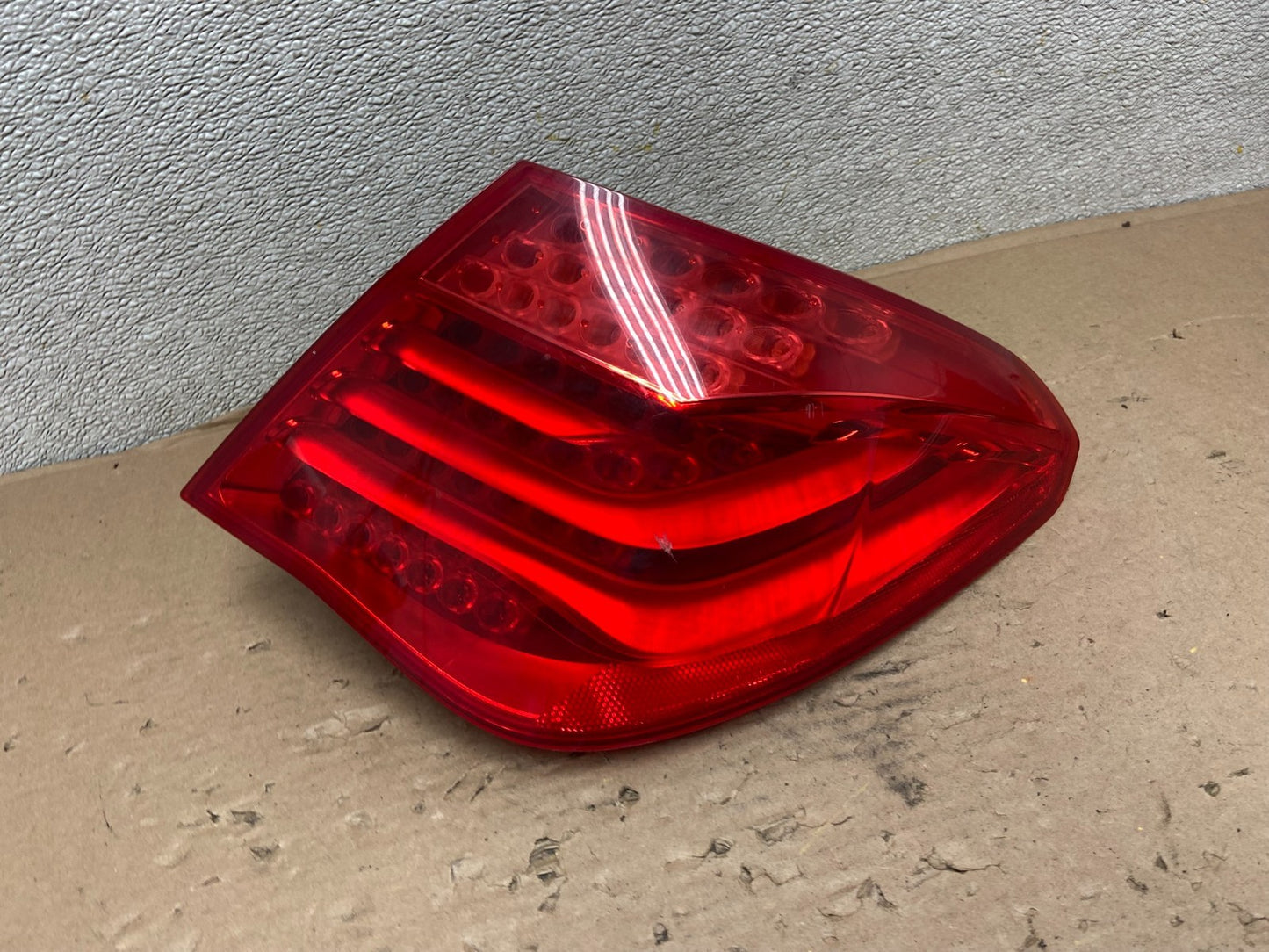 2009 to 2012 Bmw 7-Series F01 F02 750i Right Passenger Tail Light OEM AB0276 LK0
