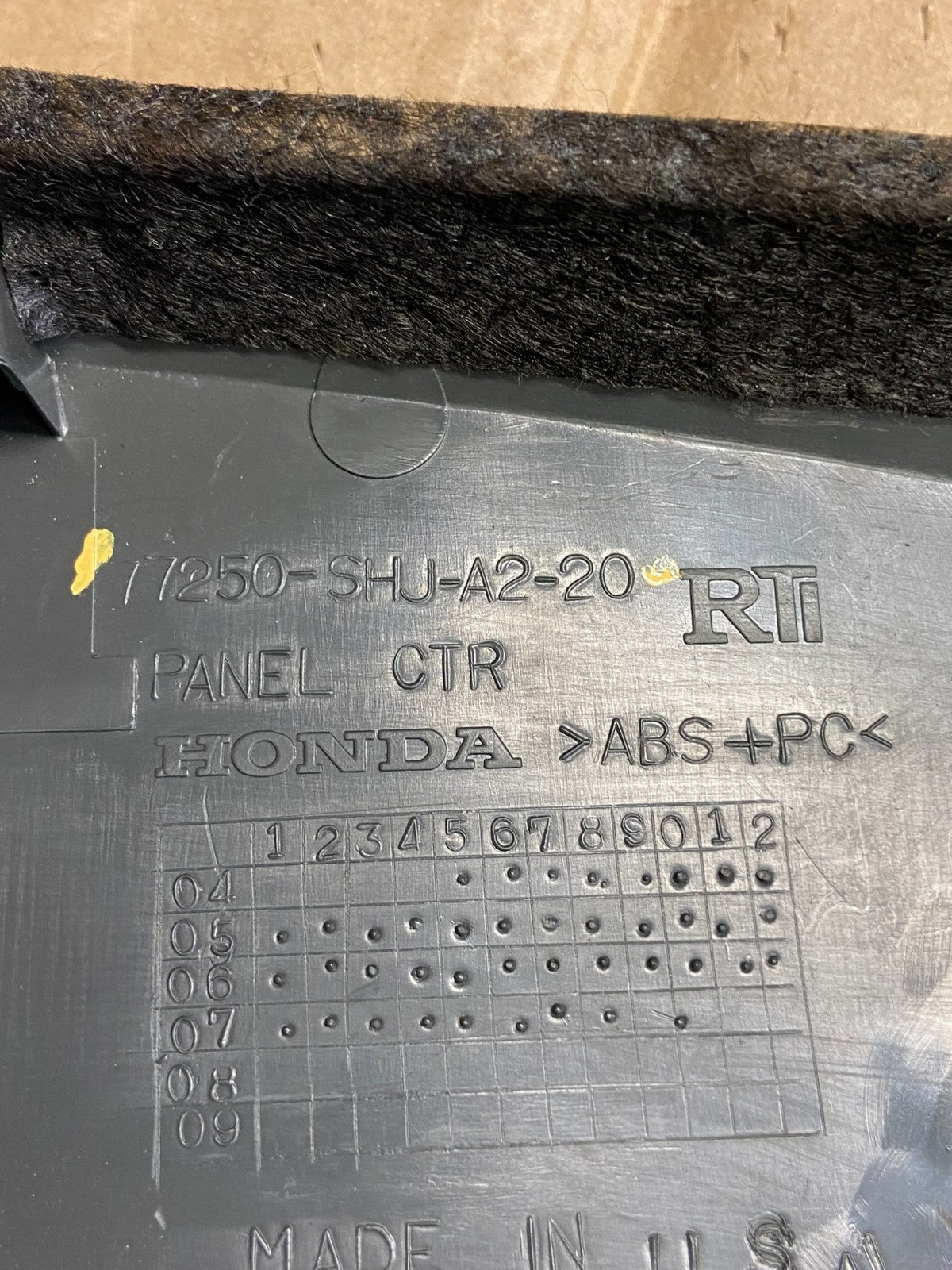 2005 to 2010 Honda Odyssey Radio Climate Control Dash Trim Bezel AI2749 DG4