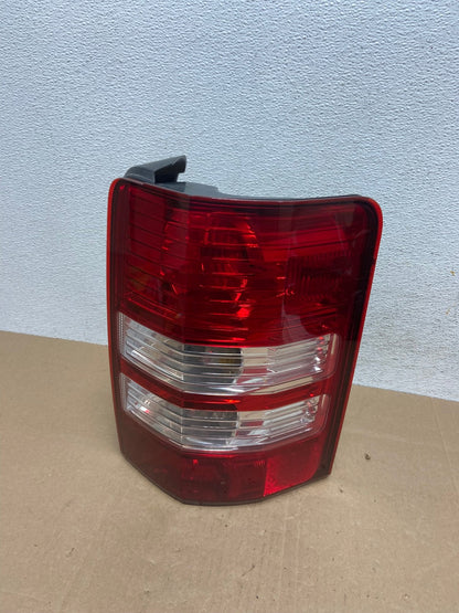 2008 to 2012 Jeep Liberty Right Passenger RH Side Tail Light AE4968 LK0