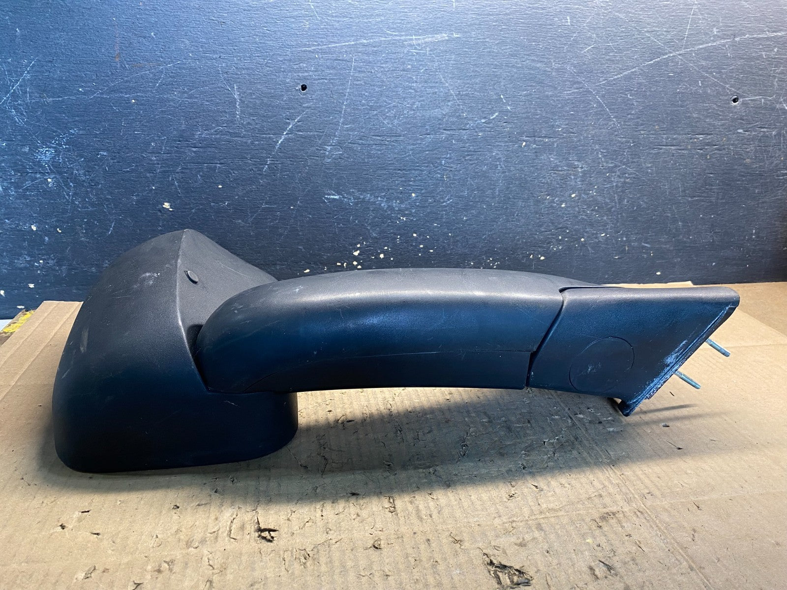 1999 - 2006 Chevrolet Silverado Suburban Right Door Mirror AA75493