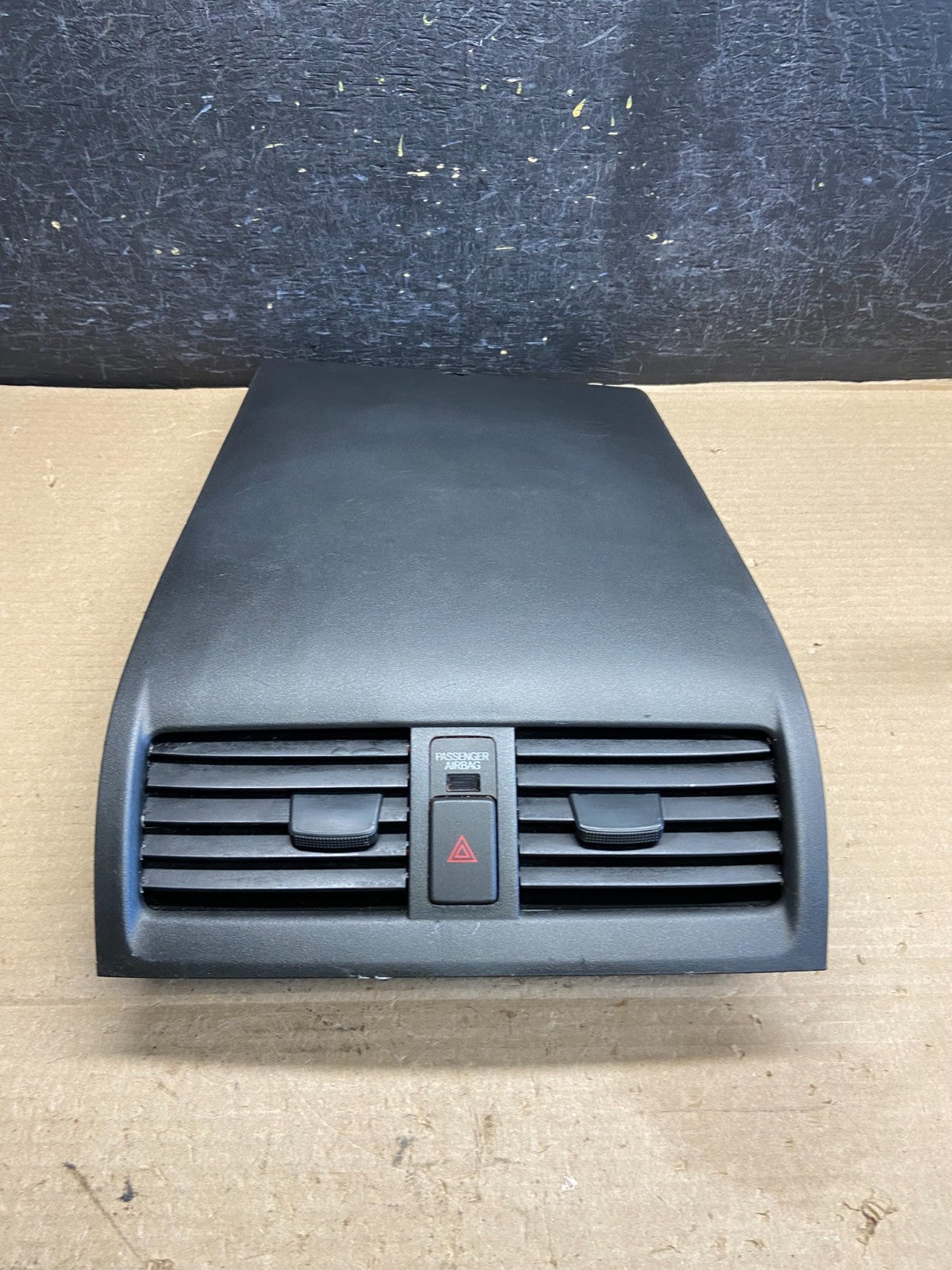 2003 to 2007 Honda Accord Front Center Panel Clock Air Vent AH3631 DG0
