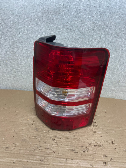 2008 to 2012 Jeep Liberty Right Passenger RH Side Tail Light OEM AB1623 DW0