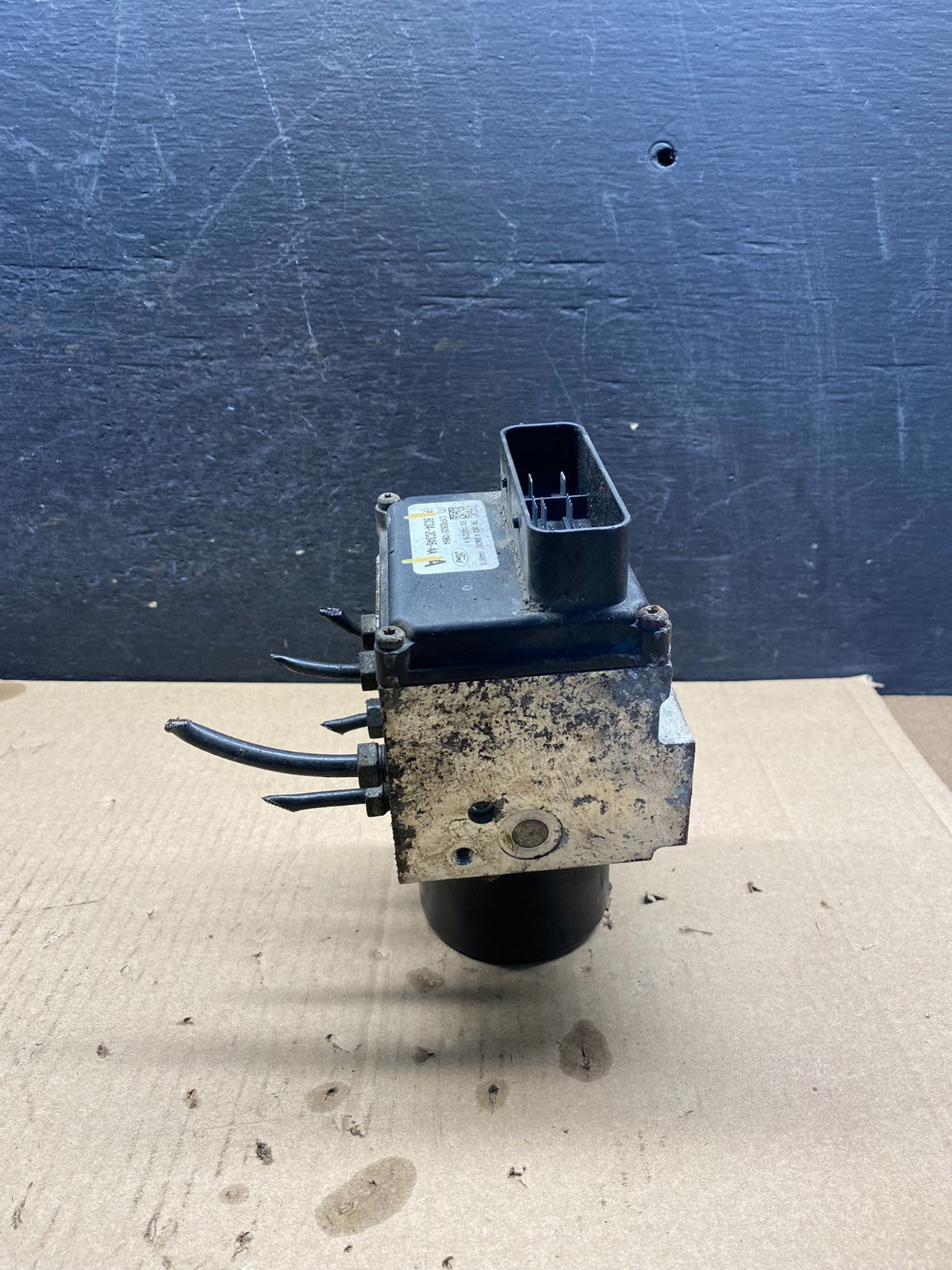 2006 2007 Ford E250 E350 Anti-Lock ABS Antilock Brake Pump AH3205 DG2