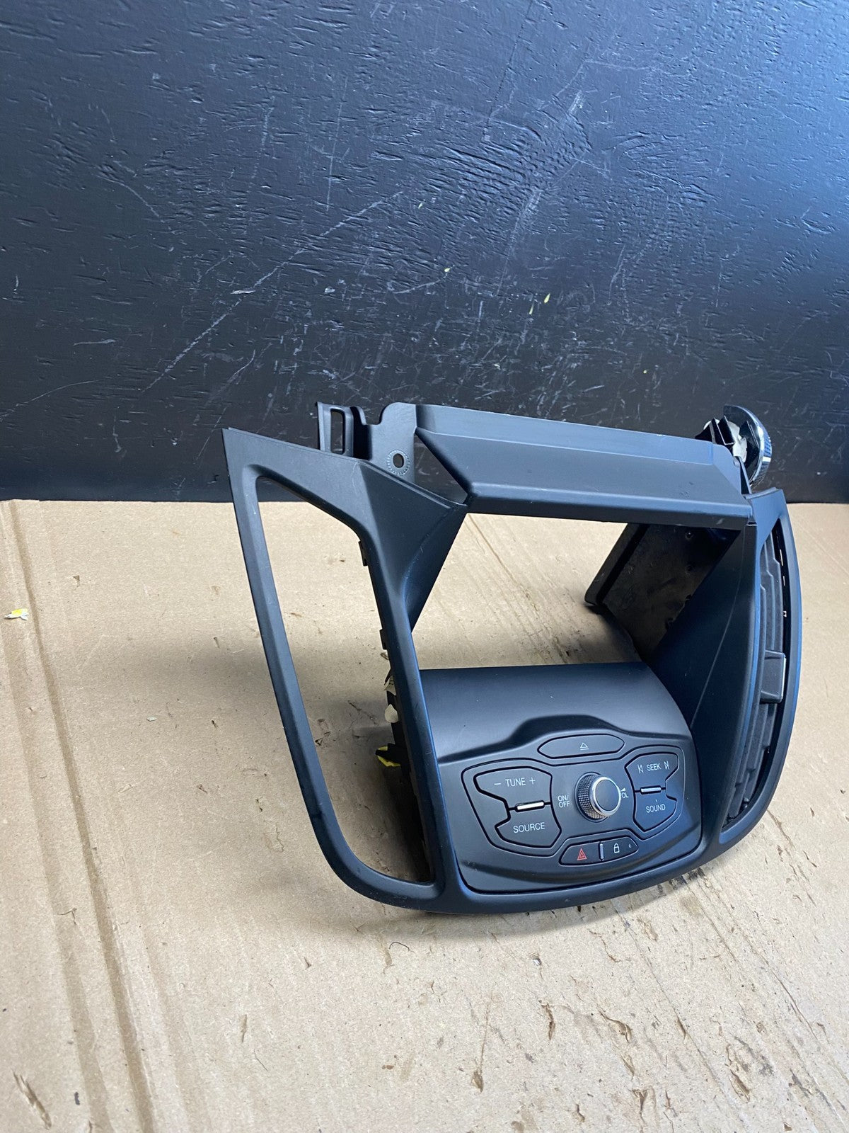 2013 2014 2015 2016 Ford Escape Dash Radio Control Panel Bezel ab9132 DG2