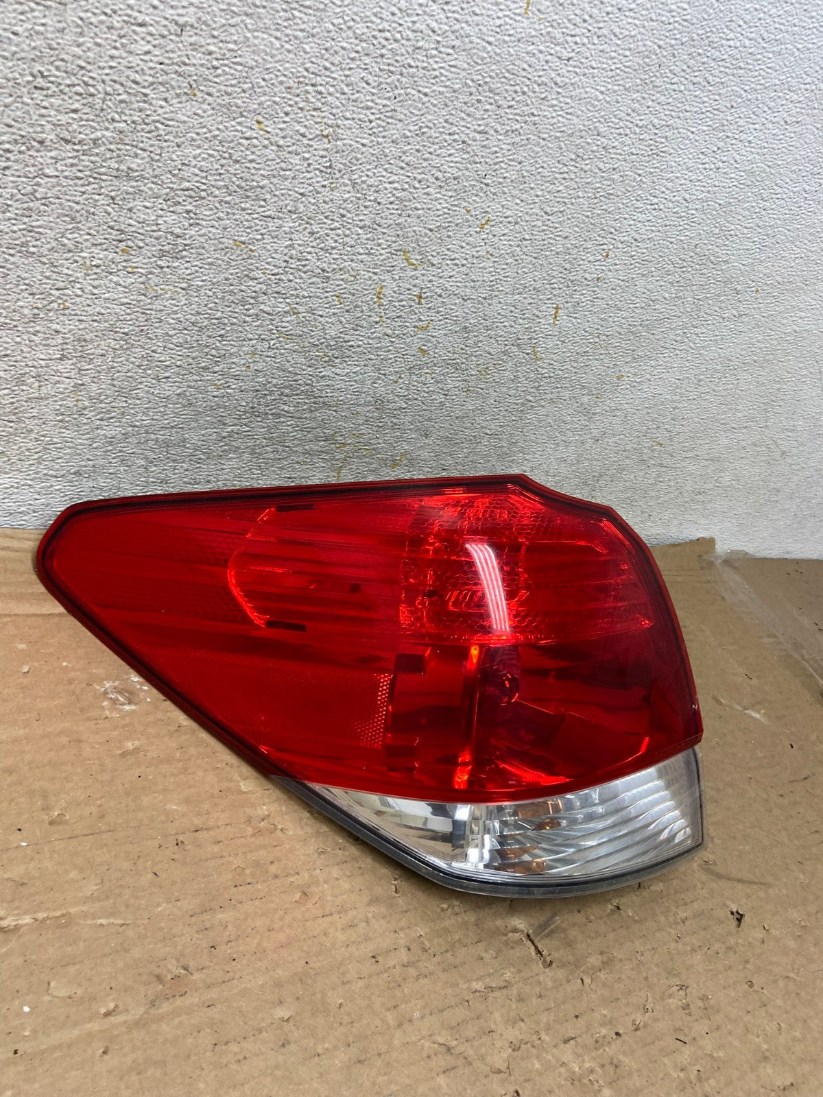 2010-2014 Subaru Outback Wagon Left Driver Lh Side Tail Light AH8406 LK2