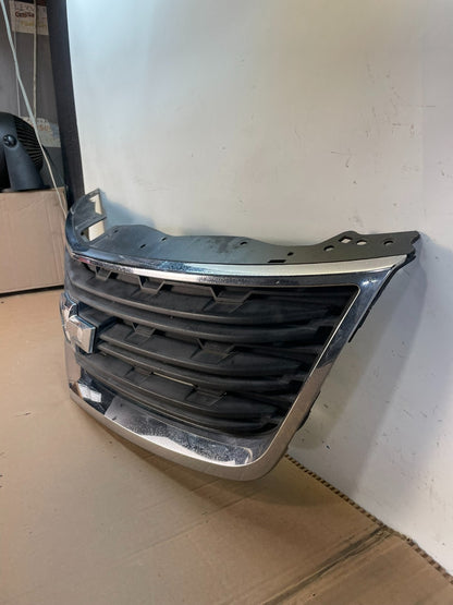 2013 to 2017 Chevrolet Traverse Front Upper Grill Grille AH8569 DG1