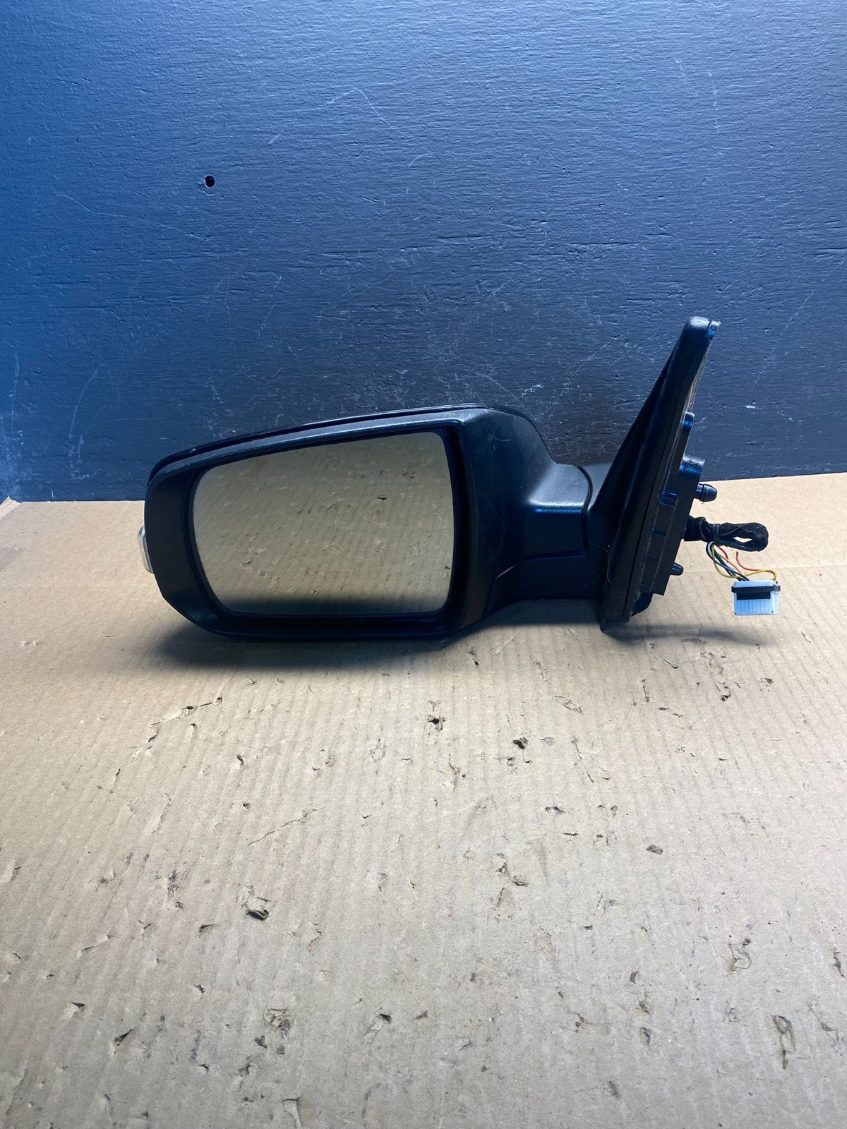 2011 - 2015 Kia Sorento Left Driver Lh Side Door Mirror Turn Signal AC26318