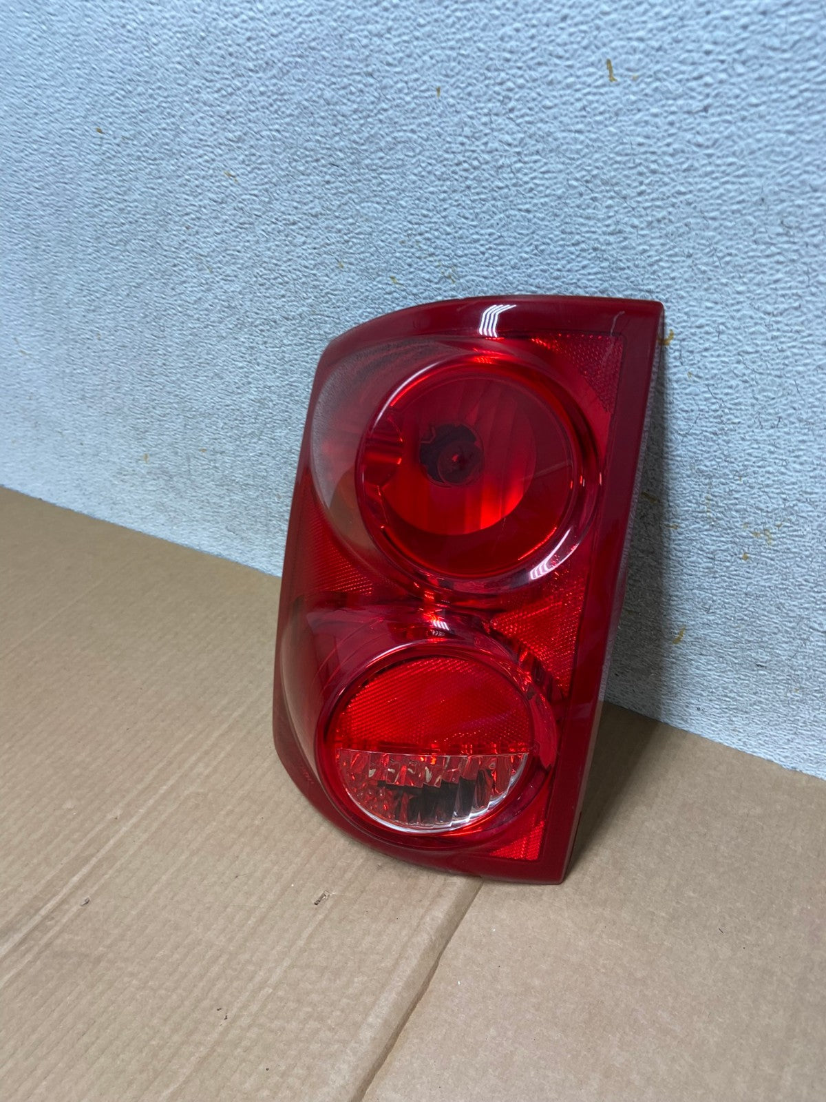 2005-2011 Dodge Dakota Lh Left Driver Side Tail Light DEPO AI5679 LK1