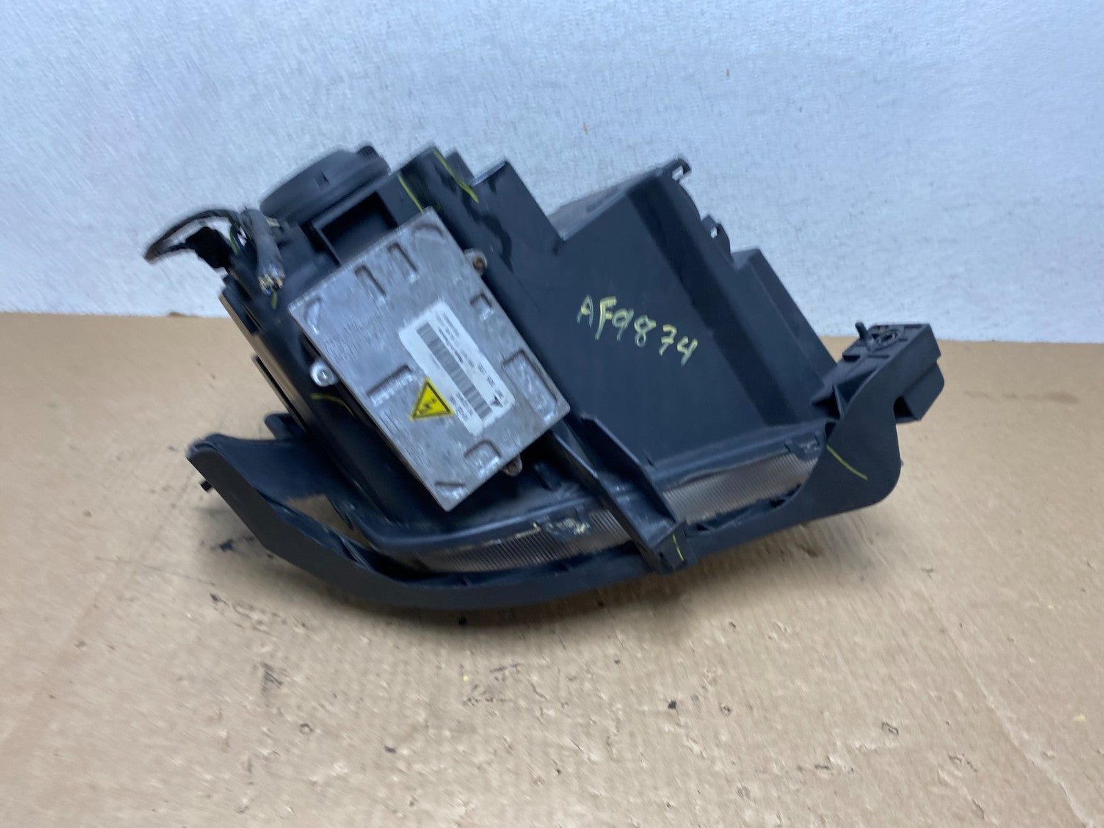 Xenon 2007 to 2010 Lincoln MKX Headlight Left Driver LH Side AF9874 DW7