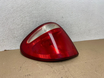 2004 to 2007 Dodge Grand Caravan Left Driver Lh Tail Light AG7938 LK0