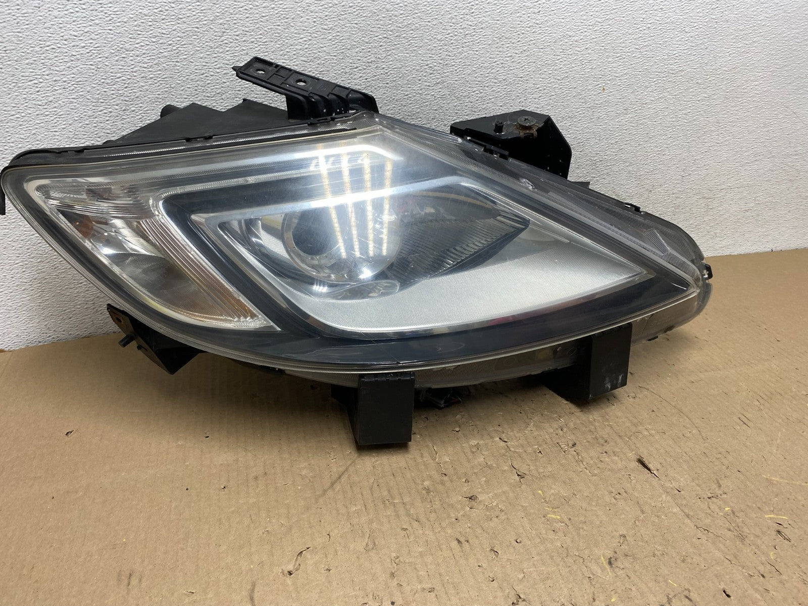 2007 - 2009 Mazda Cx9 Cx-9 Right Passenger RH Headlight Halogen AG8067 DW0