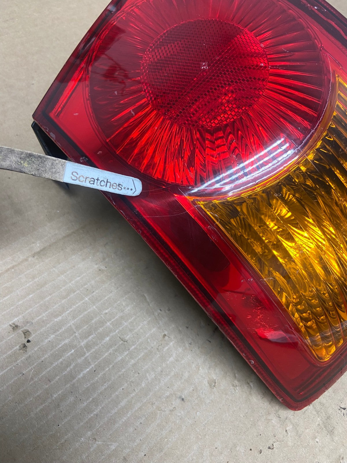 2001 to 2003 Hyundai Elantra Hatchback Left Driver Side Tail Light AF9752 LK3