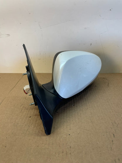 2011-2013 Hyundai Elantra Left Driver View Door Trn Sig Mirror AG2731 MS1