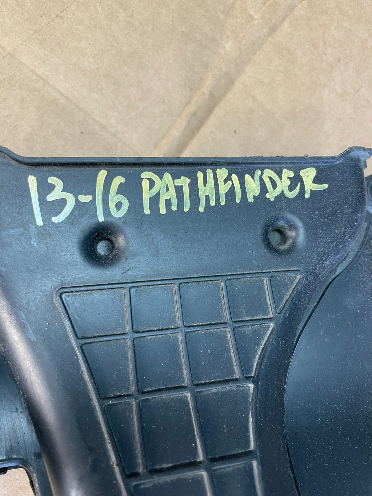 2013-2016 Nissan Pathfinder Upper Air Intake Duct AE0883 DG5