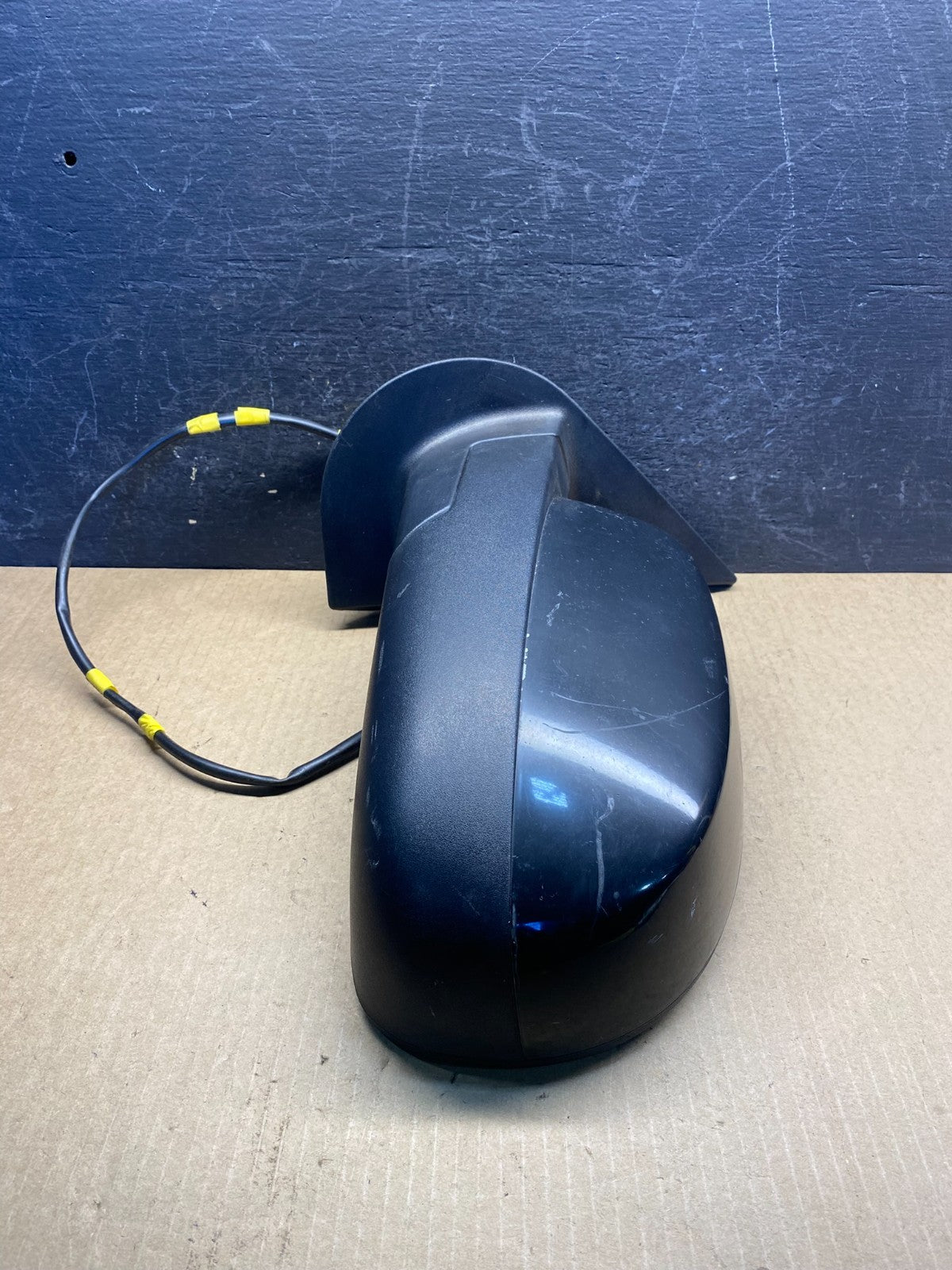 2007 to 2013 Chevrolet Tahoe Silverado Suburban Left Driver Mirror AG6189 DG0