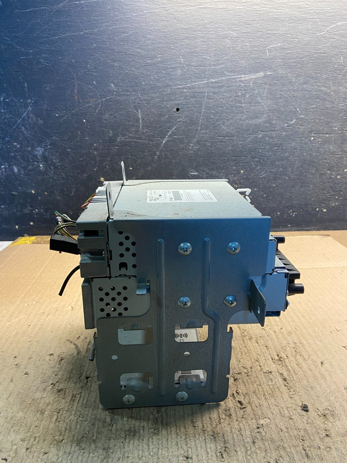 2008 to 2009 Subaru Tribeca CD Player Radio Receiver Control Z2150 DG2