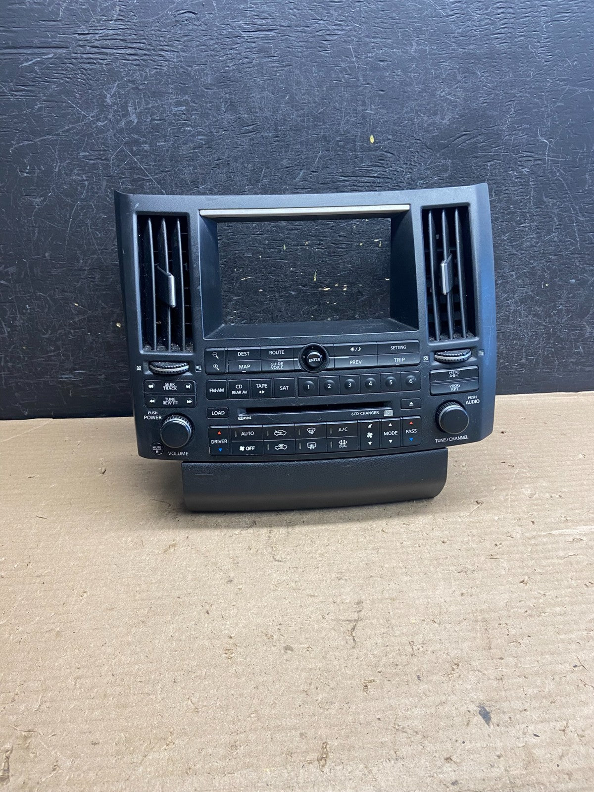 2003 - 2005 Infiniti FX35 Front Radio A/C Heater Climate Control Panel ah5461 DG0
