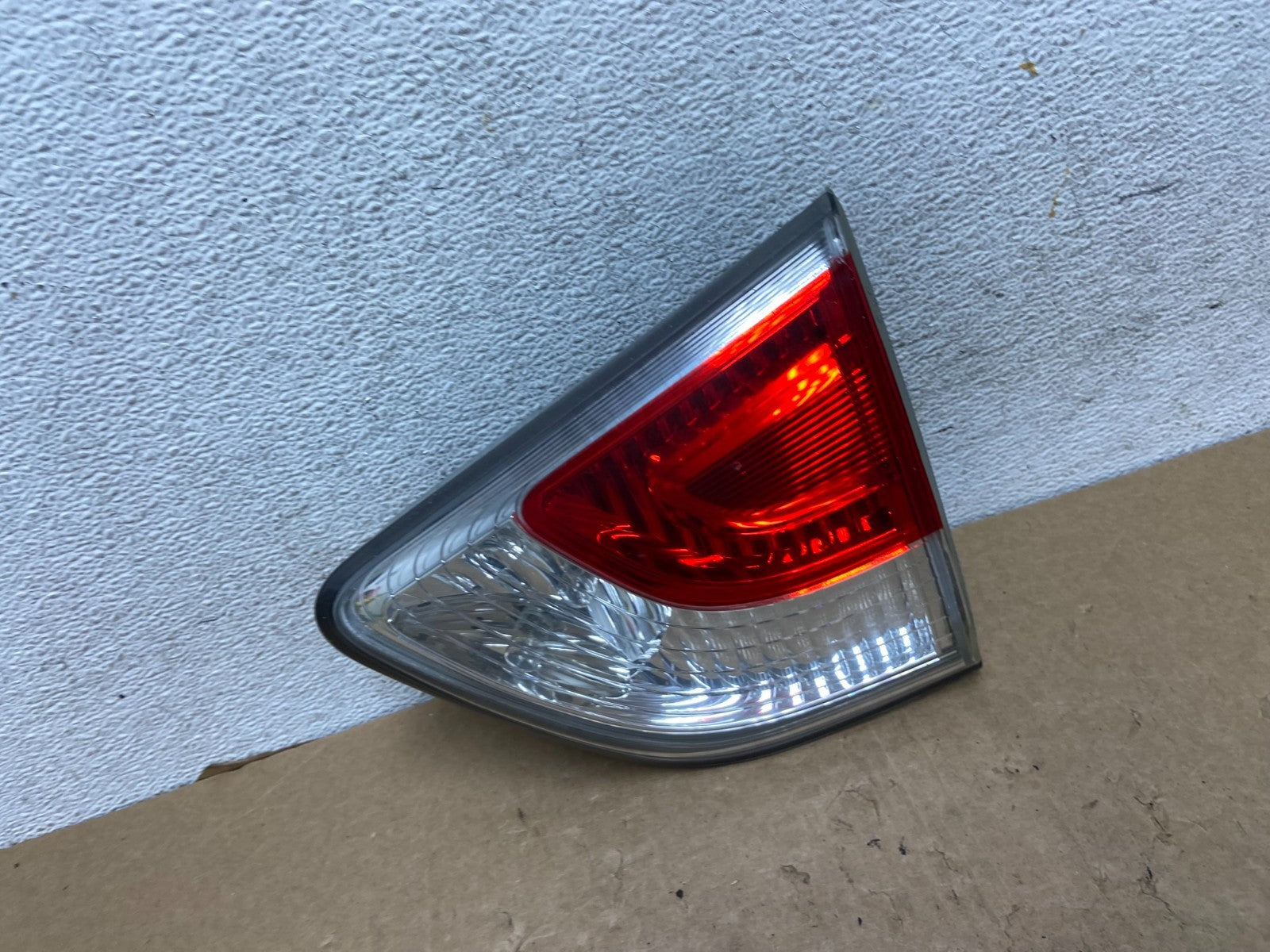 2013 to 2016 Nissan Pathfinder Right Passenger Inner Tail light AF8122 DW0