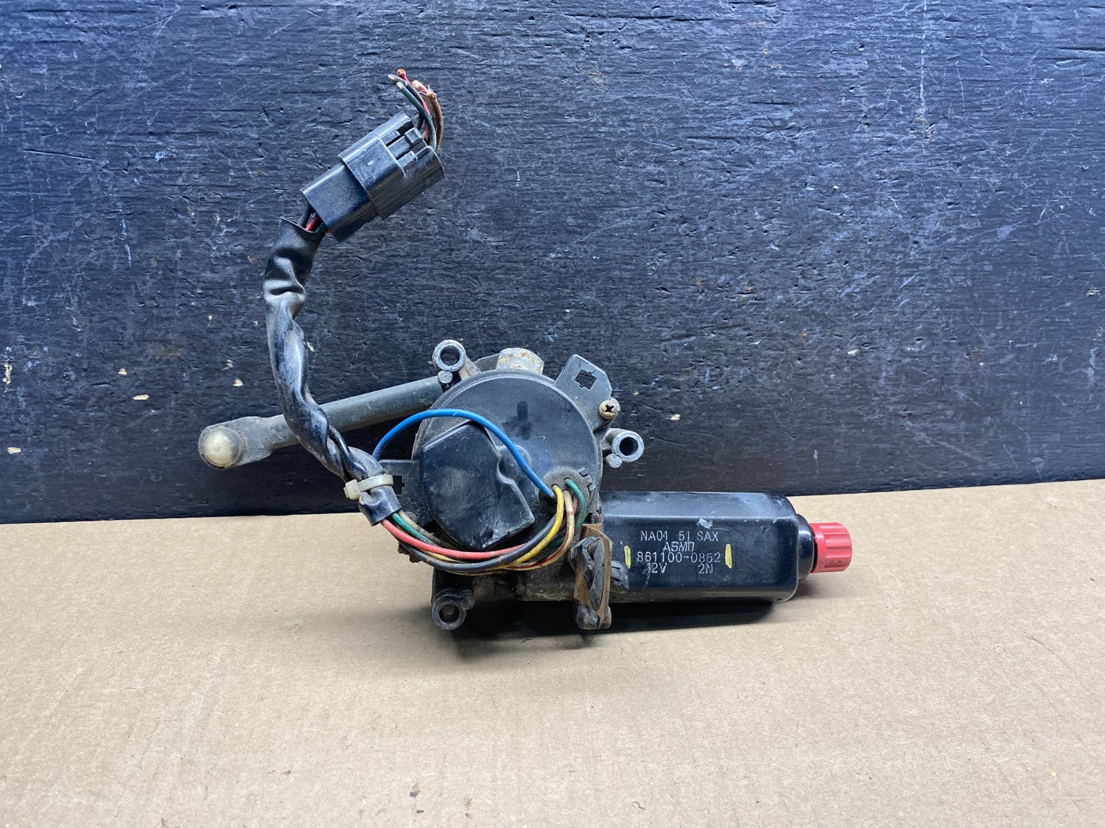 1990 to 1997 Mazda MX5 Miata Headlight Motor ag9360 DG0