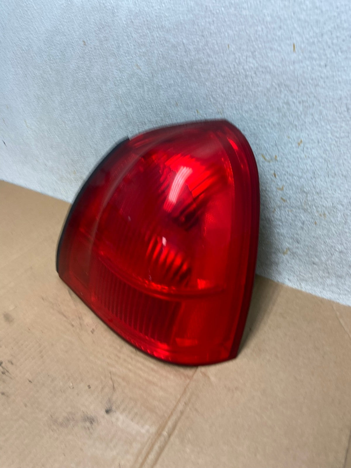 2003 to 2011 Lincoln Town Car Right Passenger Rh Tail Light AI3779 LK1