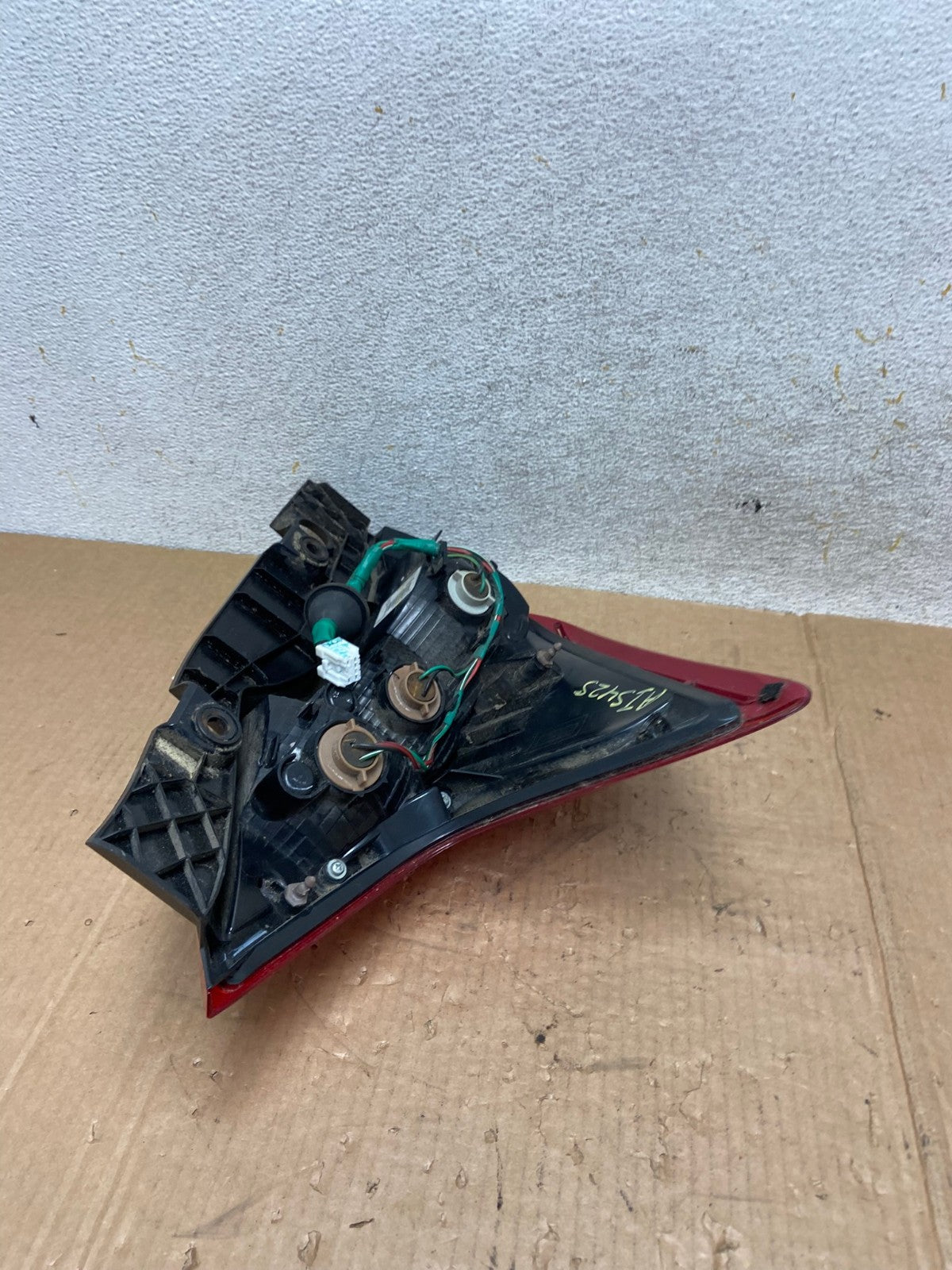 2014 - 2019 Nissan Versa Note Hatchback Right Passenger Tail Light AI5425 LK5