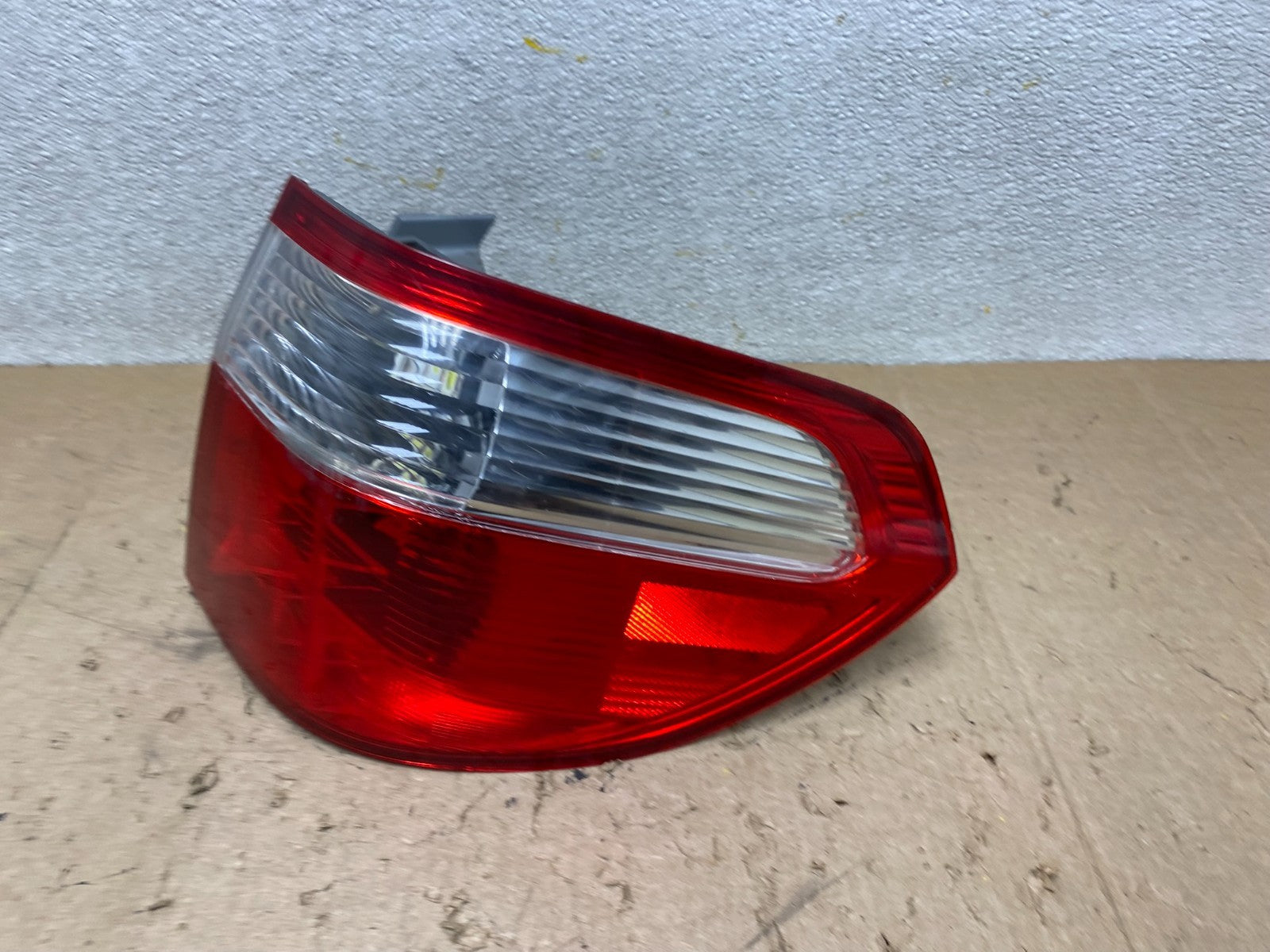 2005 2006 2007 Honda Odyssey Right Passenger RH Side Tail Light X2212 DW1