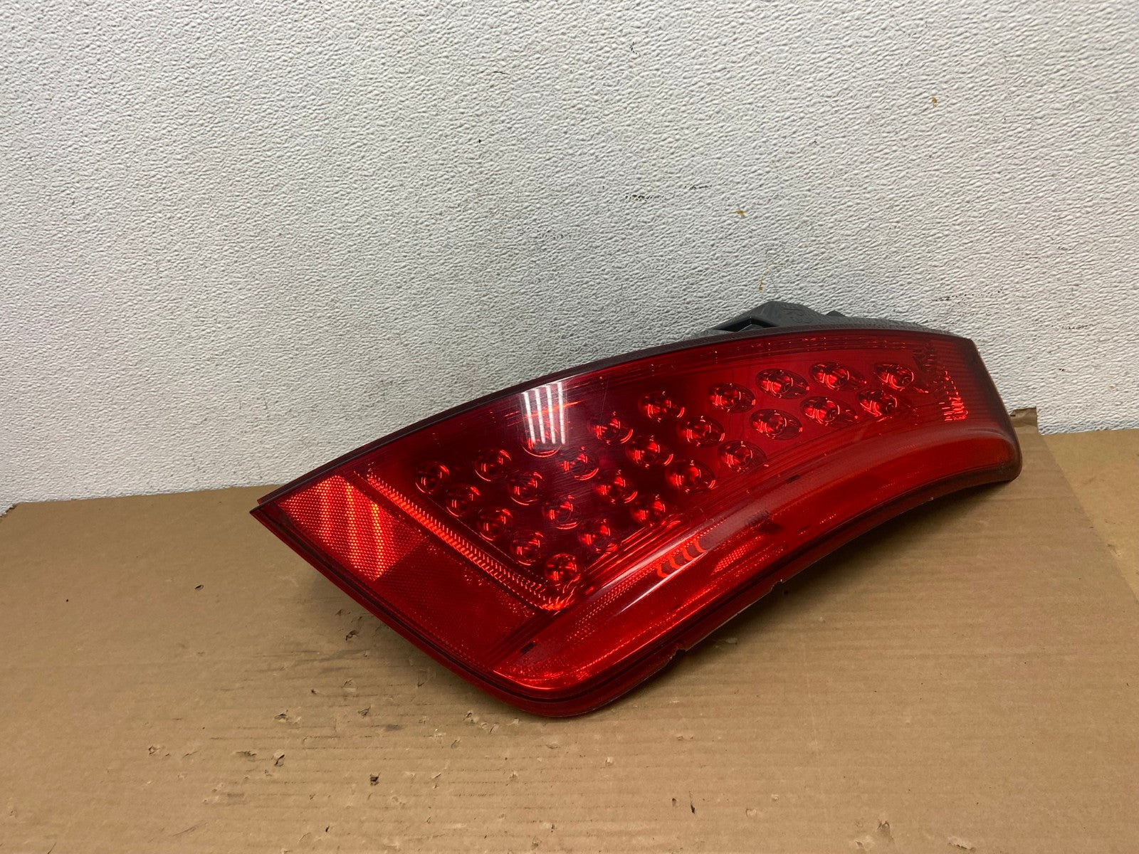 2006 to 2007 Nissan Murano Right Passenger Rh Side Tail Light AD4211 LK0