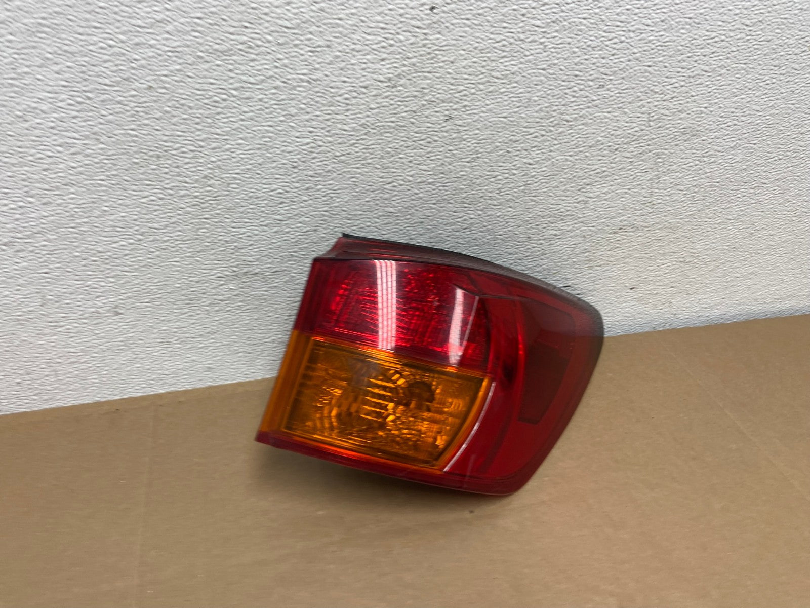 2006-2008 Lexus IS250 Right Passenger Rh Side Outer Tail Light OEM AC5561 LK2