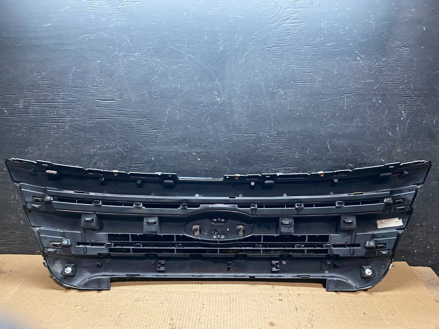2011 to 2015 Ford Explorer Upper Front Grill Grille Oem X9642 DG6