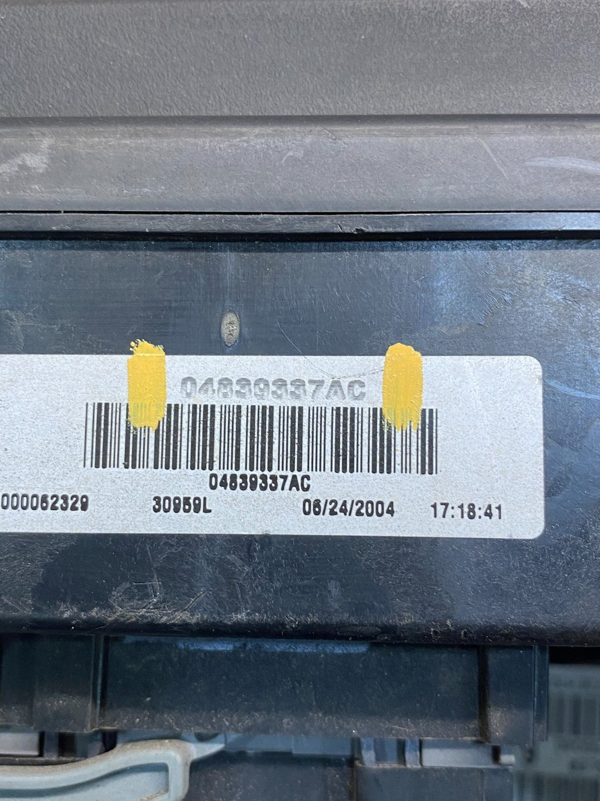2005 Jeep Grand Cherokee Integrated Power Fuse Box 04839337ac AD7395 DG6