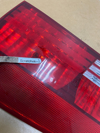 2004-2005 Toyota Sienna Right Passenger RH Side Inner Tail Light AD8921 DW3