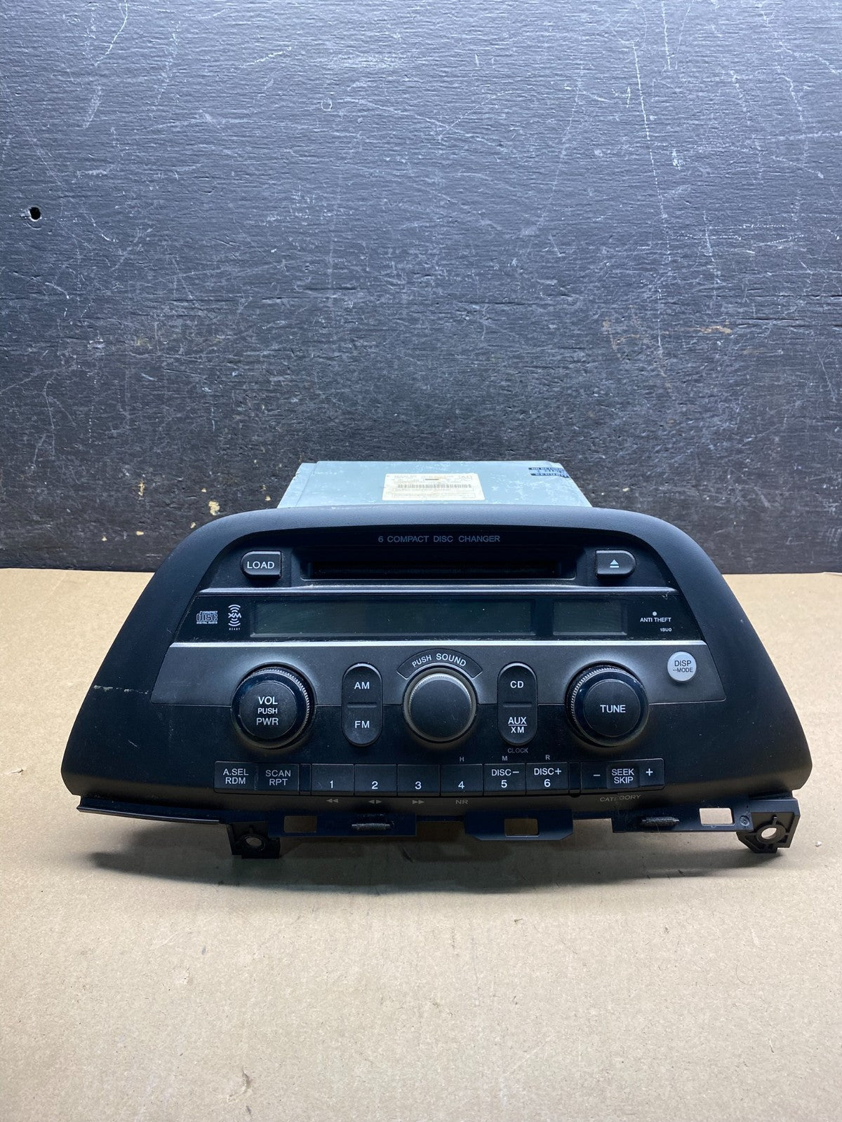2005 to 2010 Honda Odyssey Am Fm Cd Player Radio Receiver AI7377 DG0
