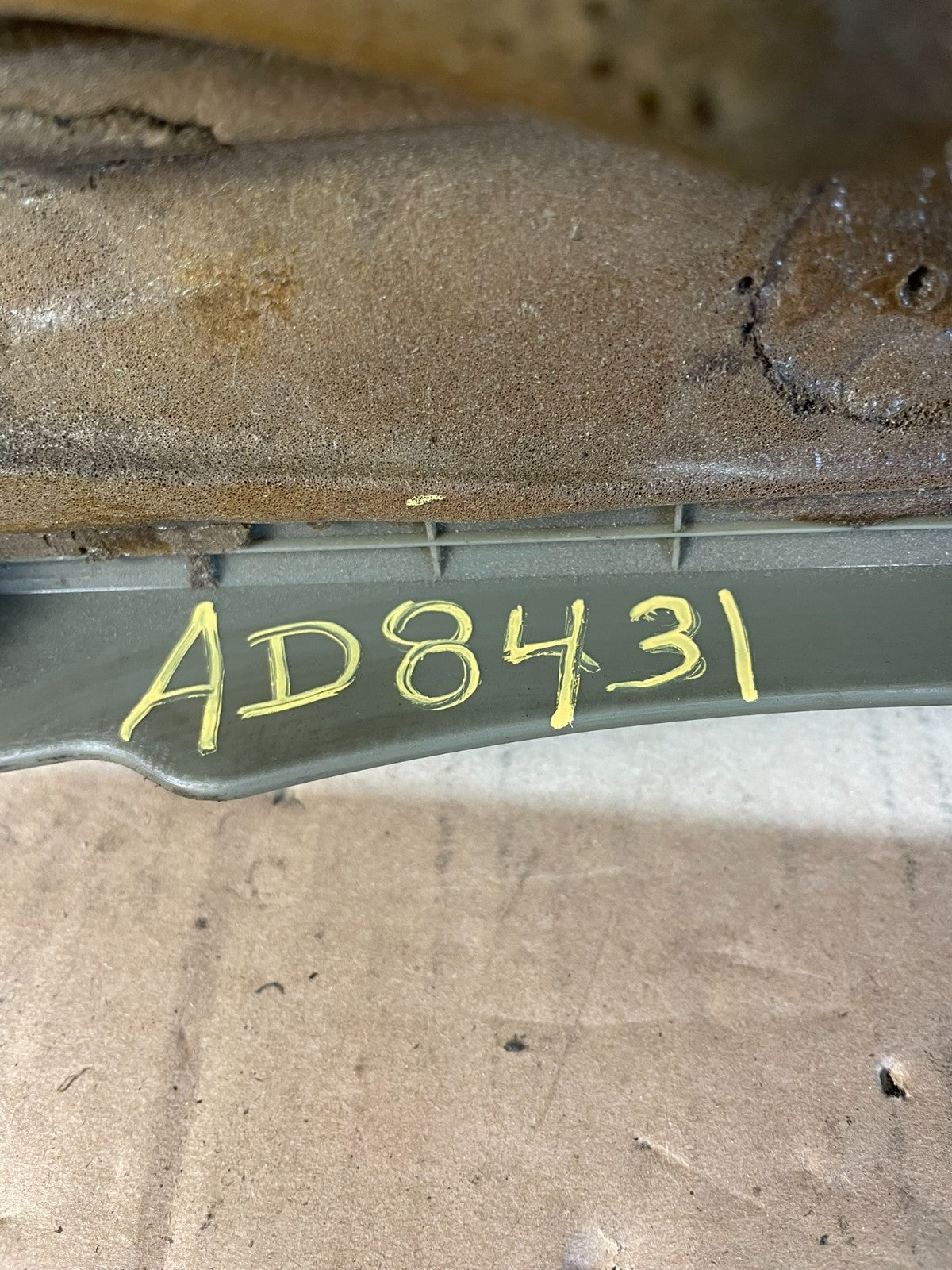 2008 to 2010 Toyota Highlander Top Engine Cover Lid AD8431 DG4