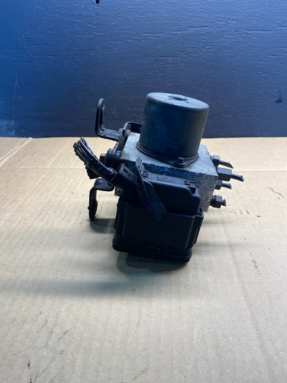 2014 2015 2016 Ford E350 E450 Anti-Lock ABS Antilock Brake Pump AB7413 DG3