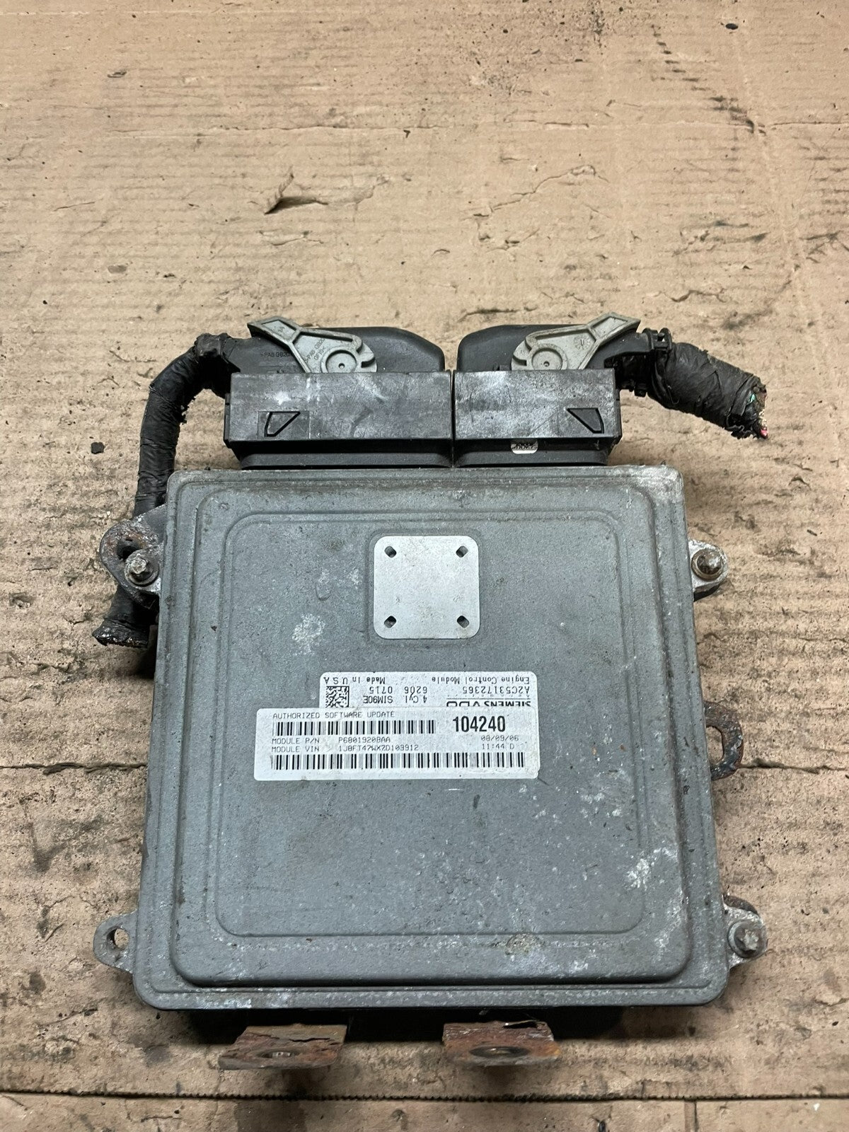 2007 Dodge Caliber Computer Brain Engine Control ECM p68019208aa G8350 PS0