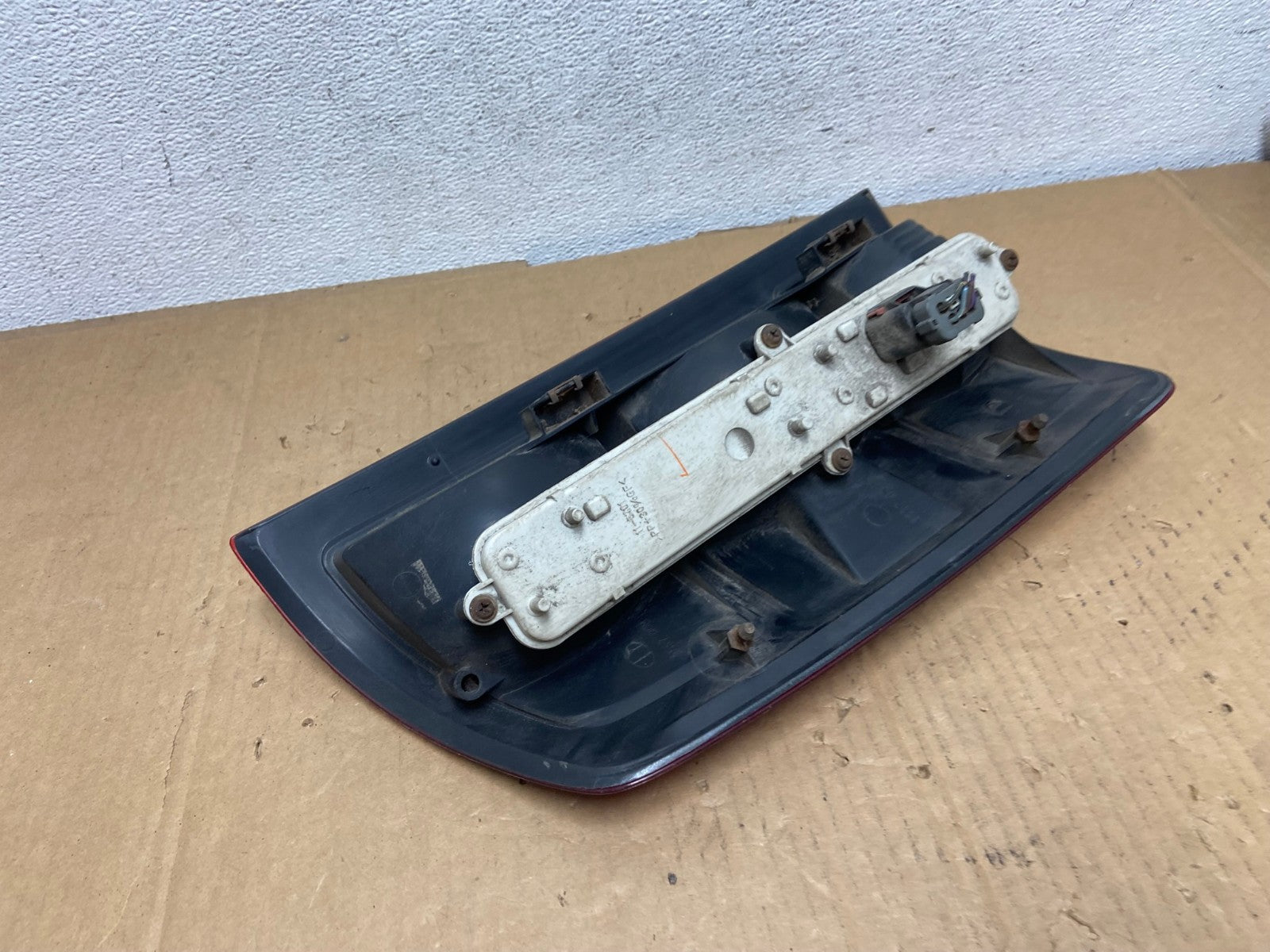 2002 to 2006 Dodge Ram 1500 Right passenger Rh side Tail Light AD0969 LK5