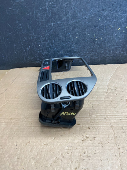 2009 2010 2011 Volkswagen Tiguan Center Dash Radio Bezel Trim AF2100 DW1
