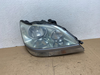 2001 2002 2003 Lexus RX300 Right Passenger Headlight Halogen AG5681 DW0