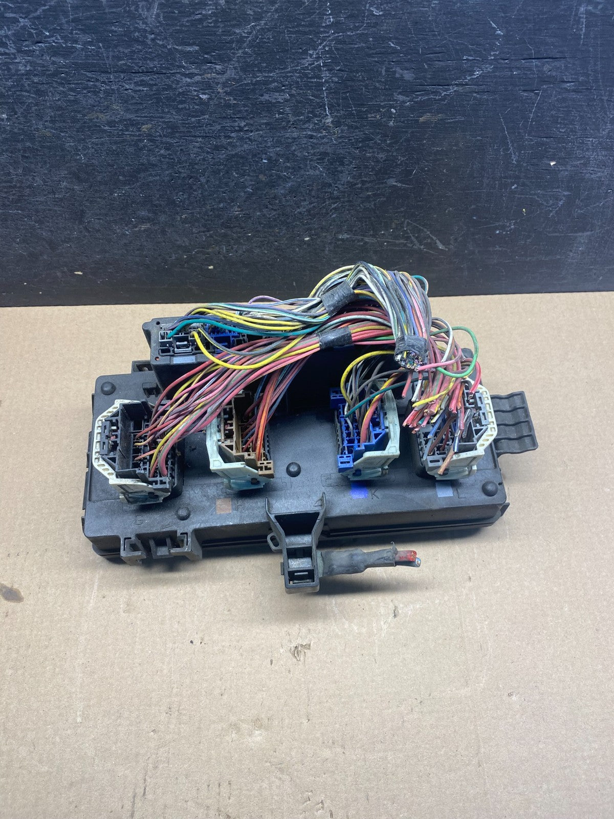 2006 Dodge Ram 1500 Totally Integrated Power Module Fuse Box AH3435 DG4